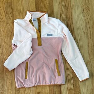NWOT Women’s two-toned 1/4 snap fleece with pocket medium